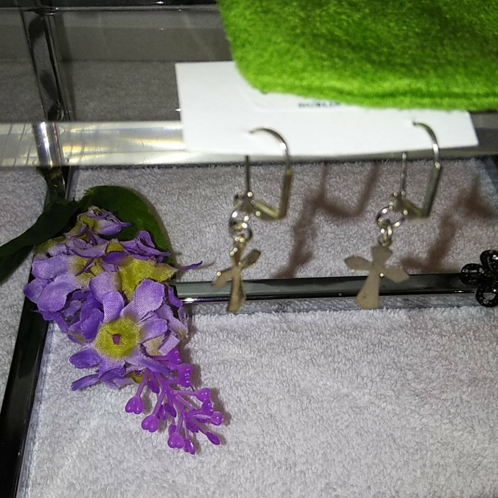 Dainty Silver Cross Earrings 💚St.Patricks ⛪ - Picture 4 of 5